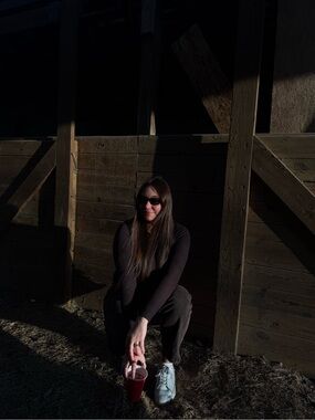 Meet your Posher, Claire